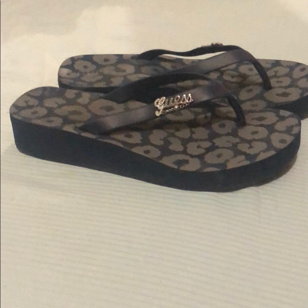 Sandals - Picture 3 of 3